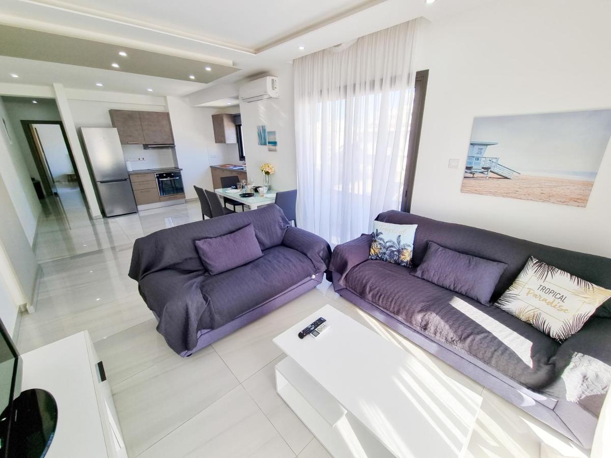 Sea La Vie Seaview Apartment Ларнака Екстер'єр фото