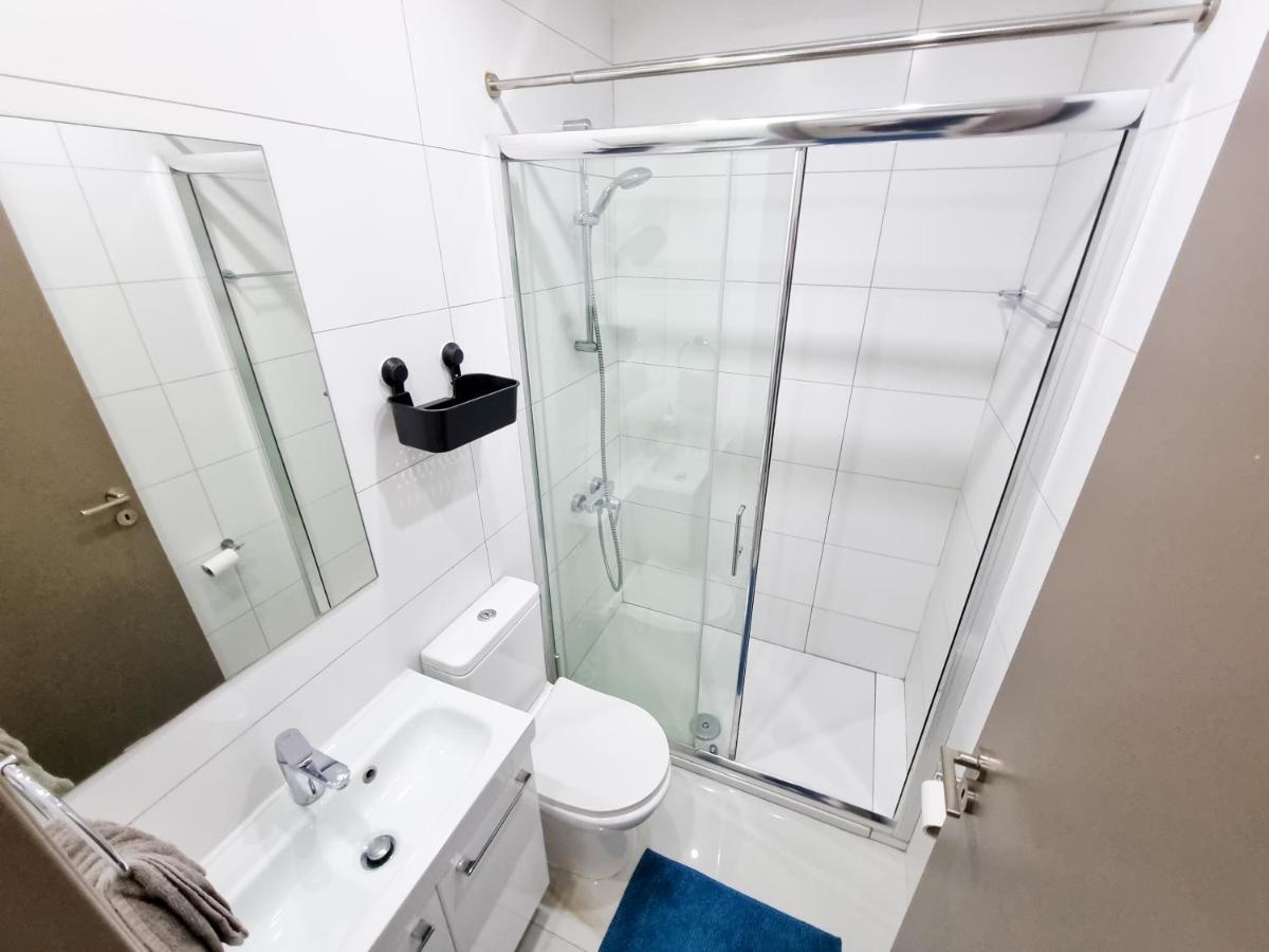 Sea La Vie Seaview Apartment Ларнака Екстер'єр фото